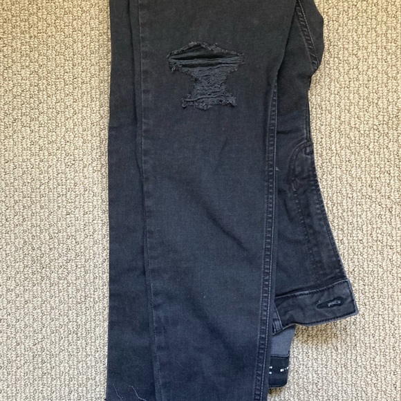 NWT: Old Navy Rockstar skinny jeans - Picture 2 of 3
